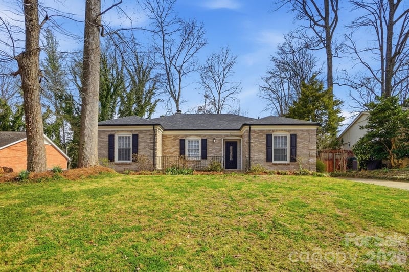 5236 Galway Dr, Charlotte, NC 28215