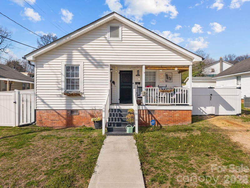 714 Pine St, Kannapolis, NC 28081