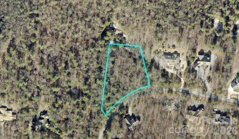 101 Scenic Dr #74, Flat Rock, NC 28731