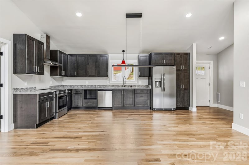 326 Emma Rd, Asheville, NC 28806