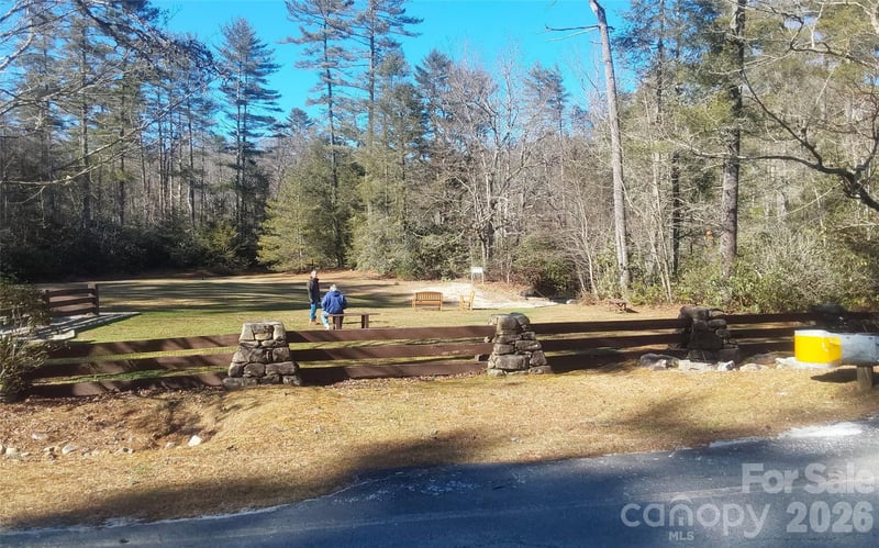 Heritage Dr, Sapphire, NC 28774