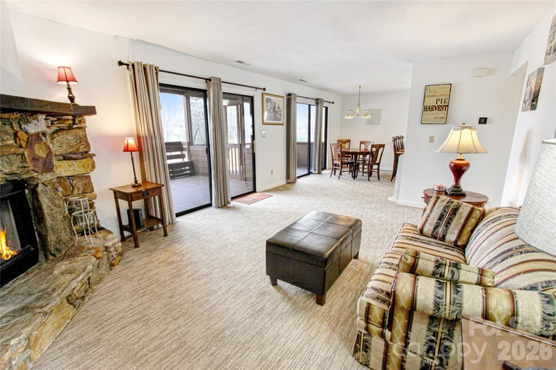 157 Toxaway Views Dr #802, Lake Toxaway, NC 28747