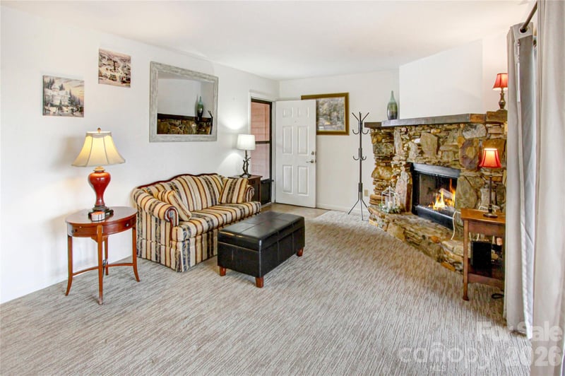 157 Toxaway Views Dr #802, Lake Toxaway, NC 28747