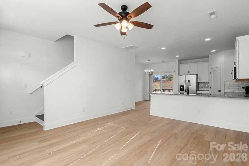 106 Indian Wells Ct, Harmony, NC 28634