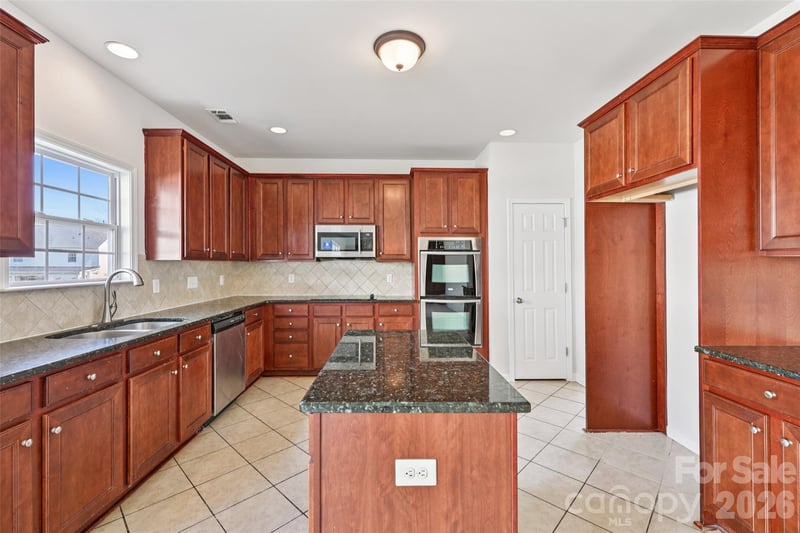 10901 Trout Creek Pl, Davidson, NC 28036