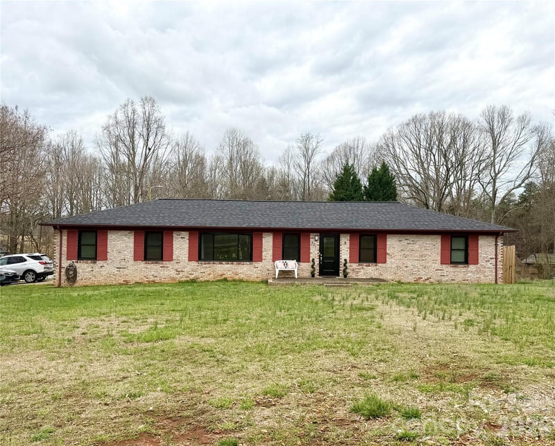 701 Cherry Ln, Shelby, NC 28150