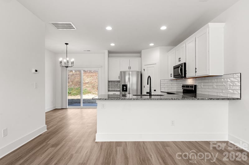 114 Indian Wells Ct, Harmony, NC 28634