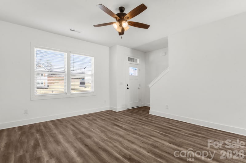 115 Indian Wells Ct, Harmony, NC 28634