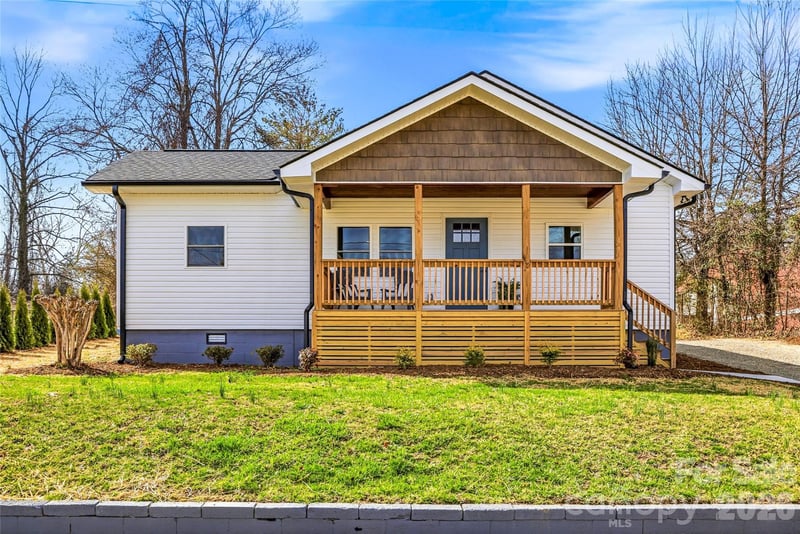 807 Whitted St, Hendersonville, NC 28791