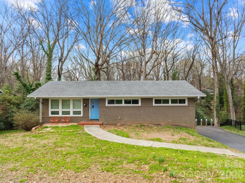 6240 Candlewood Dr, Charlotte, NC 28210