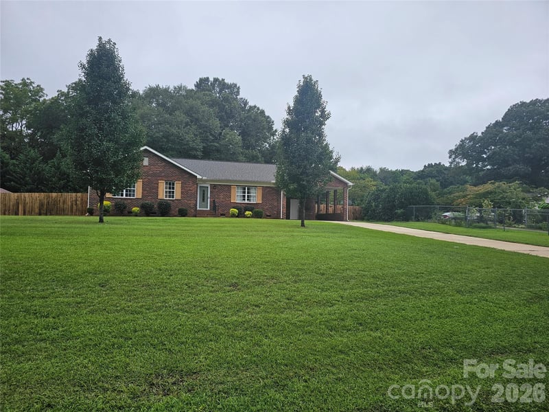 11001 Hampton Dr, Mint Hill, NC 28227