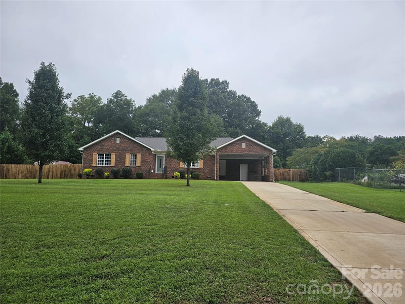 11001 Hampton Dr, Mint Hill, NC 28227