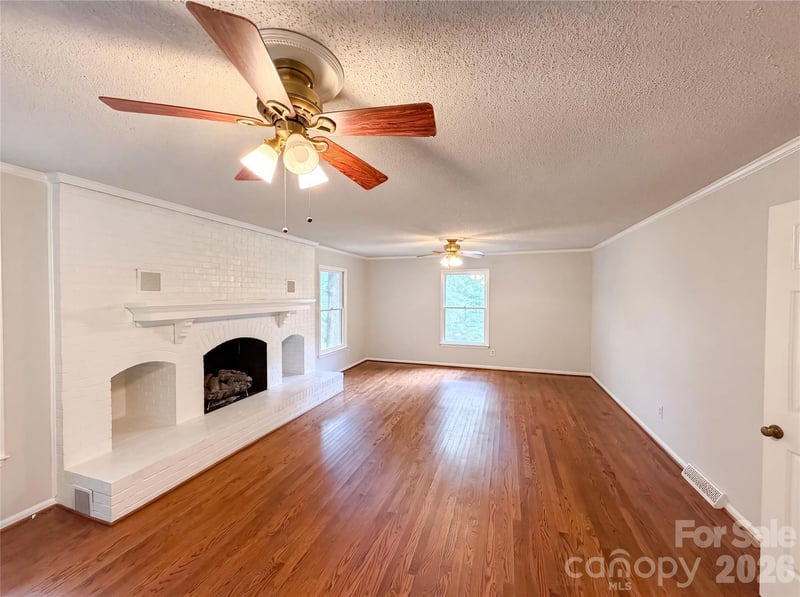 3029 Southampton Cir, Gastonia, NC 28056