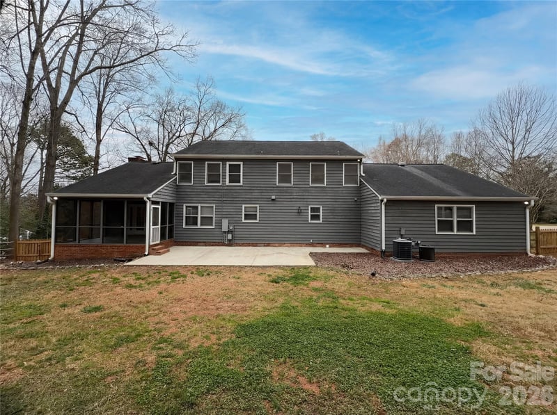 3029 Southampton Cir, Gastonia, NC 28056