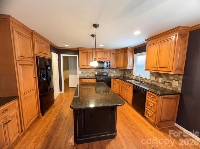 3029 Southampton Cir, Gastonia, NC 28056
