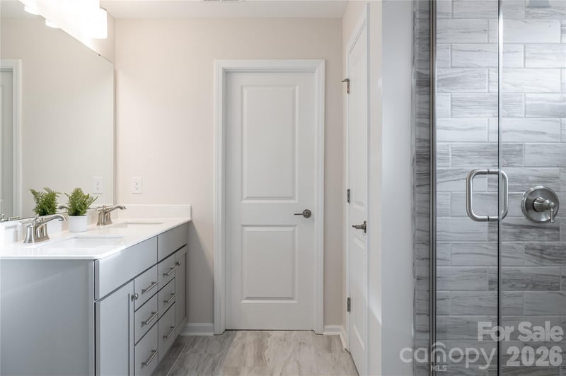 5611 Bay Rock Rd, Charlotte, NC 28215