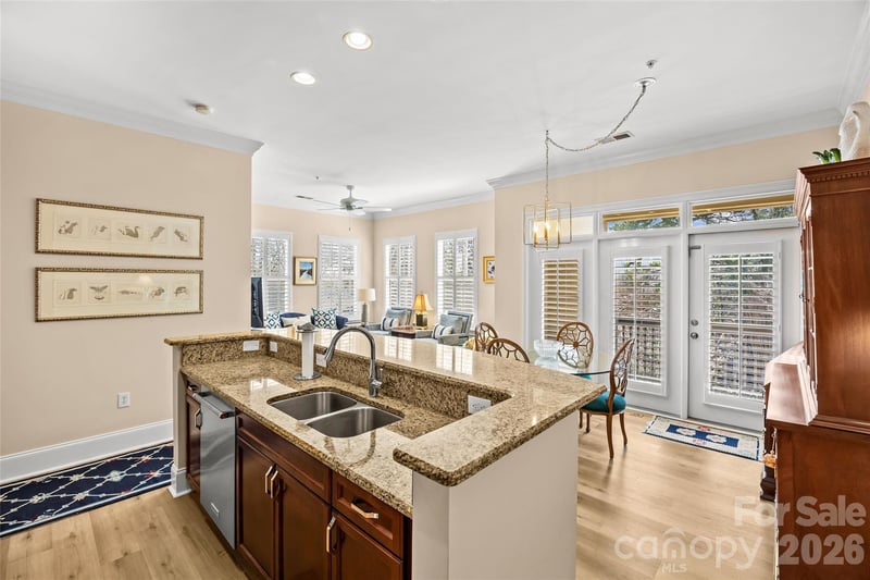 2994 Selwyn Ave, Charlotte, NC 28209