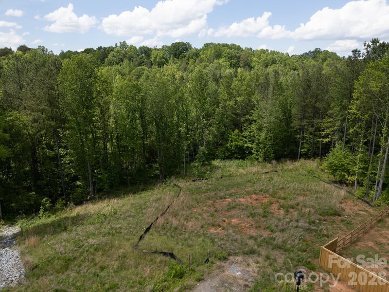 128 Spring View Ln, Statesville, NC 28677