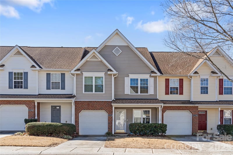 11138 Saintsbury Pl, Charlotte, NC 28270