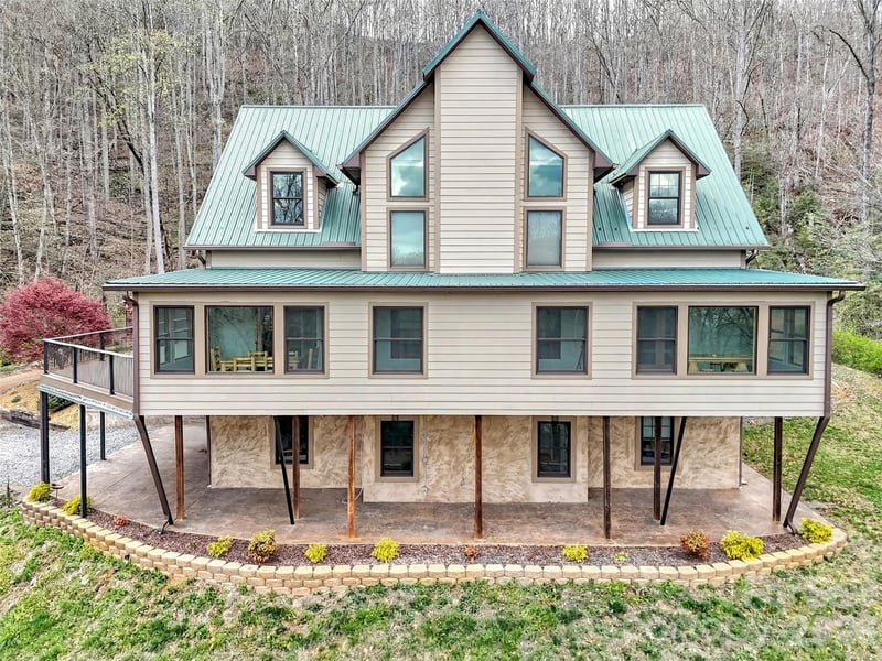 115 Fugitive Rn, Sylva, NC 28779