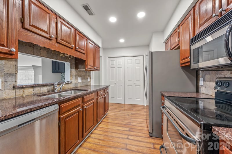 3507 Colony Crossing Dr, Charlotte, NC 28226