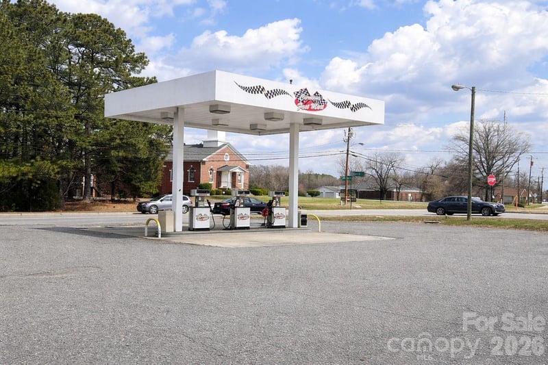 2170 Dale Earnhardt Blvd, Kannapolis, NC 28083