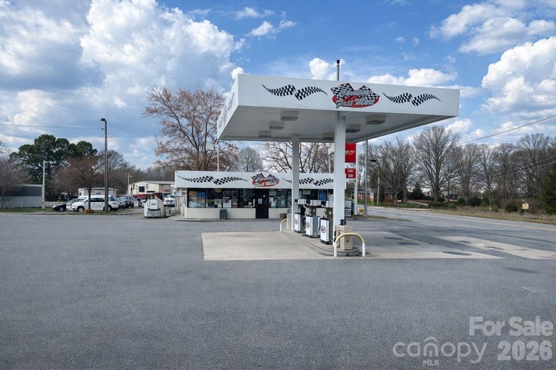 2170 Dale Earnhardt Blvd, Kannapolis, NC 28083