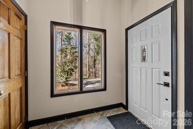 13634 Pine Harbor Rd, Charlotte, NC 28278