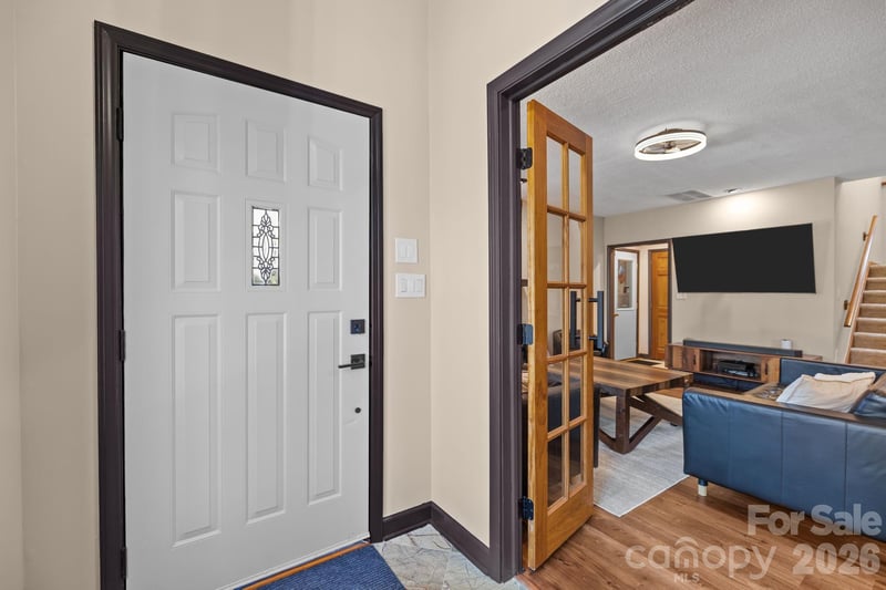 13634 Pine Harbor Rd, Charlotte, NC 28278