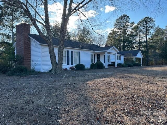 2073 John Munn Rd, Bethune, SC 29009