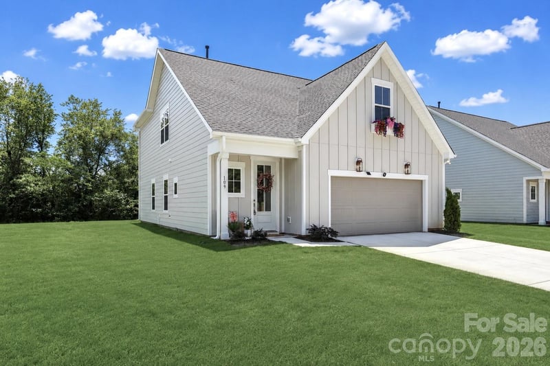 109 Honeycomb Ct, Statesville, NC 28625