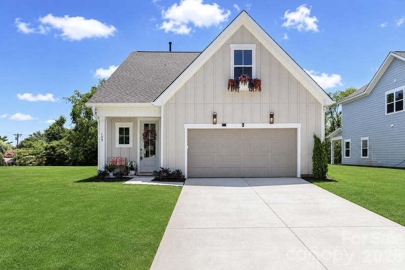 109 Honeycomb Ct, Statesville, NC 28625