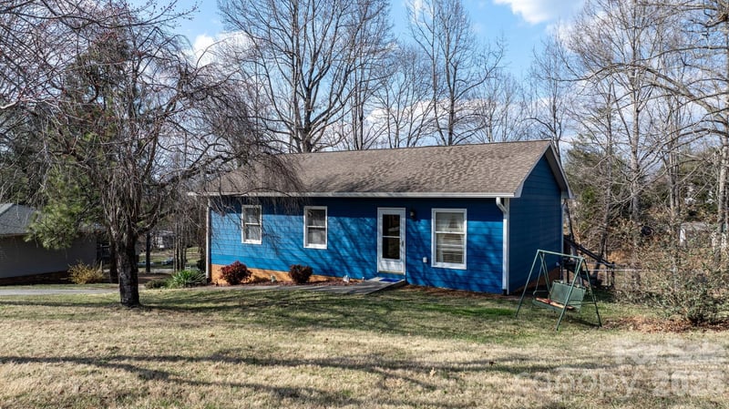 3384 Sheely Rd, Lenoir, NC 28645