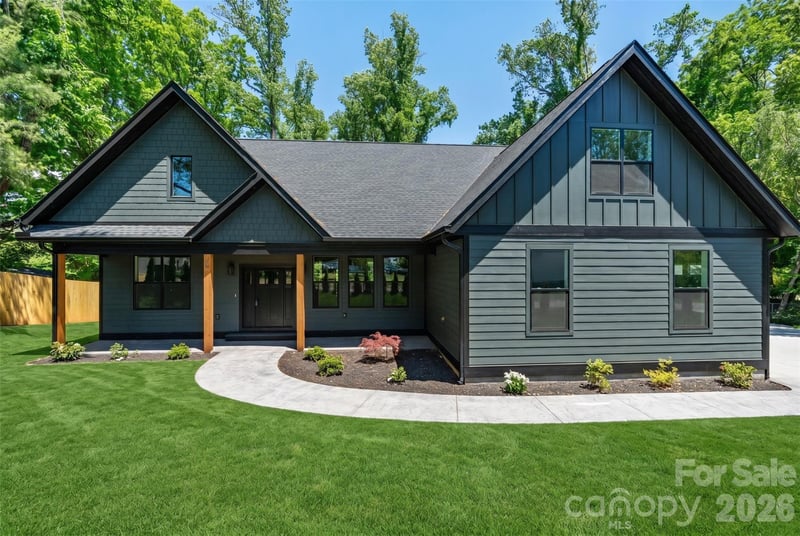 19 Starnes Cove Rd, Asheville, NC 28806