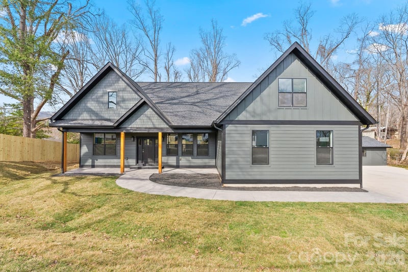 19 Starnes Cove Rd, Asheville, NC 28806