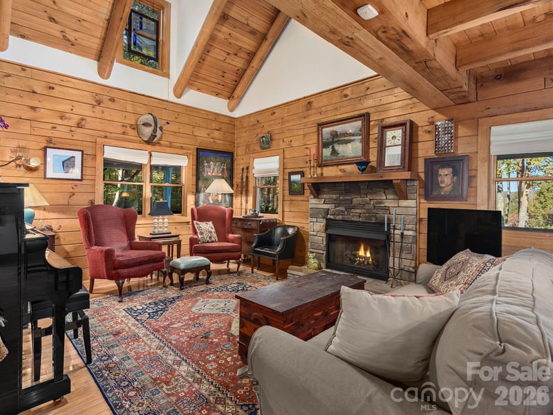 102 and 104 Carriage Dr, Fairview, NC 28730