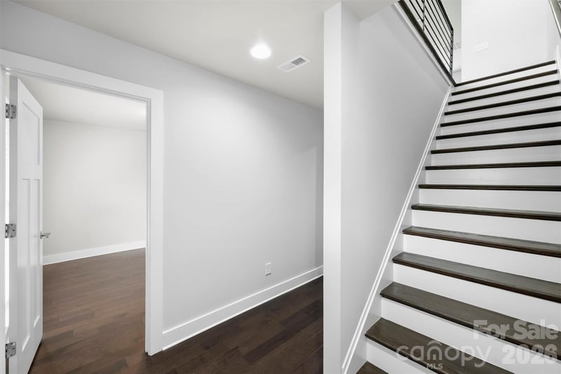 1555 Duckworth Ave, Charlotte, NC 28208