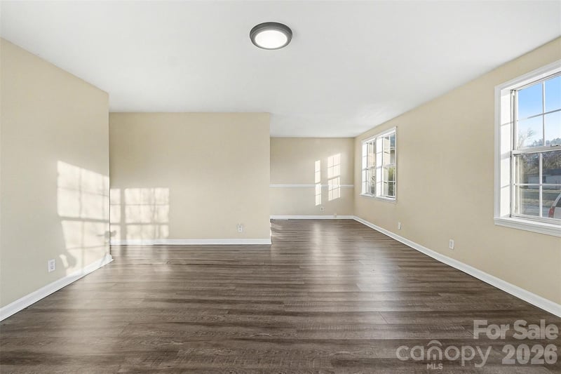 402 Shinnville Rd, Mooresville, NC 28115