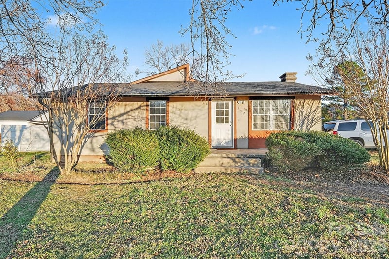 402 Shinnville Rd, Mooresville, NC 28115
