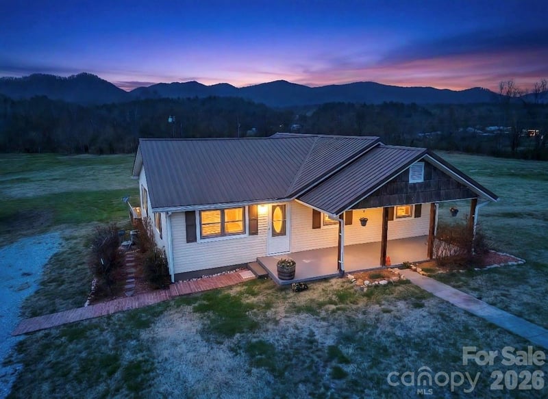 2742 Hwy 268 Hw, Lenoir, NC 28645