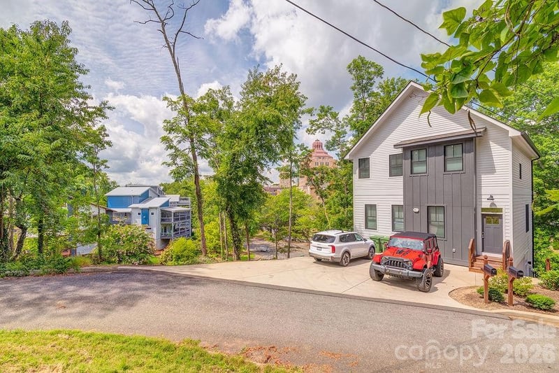 99999 Hazzard St #17, Asheville, NC 28801