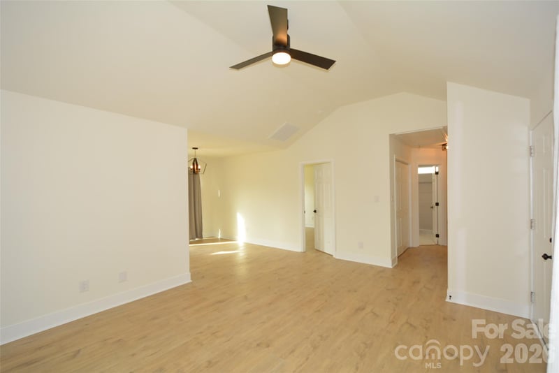 6607 Sullins Rd, Charlotte, NC 28214