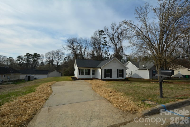 6607 Sullins Rd, Charlotte, NC 28214
