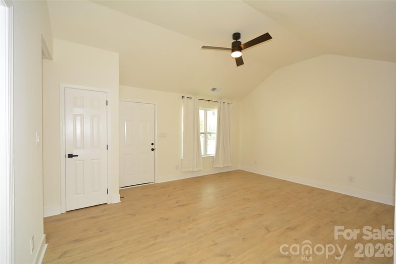 6607 Sullins Rd, Charlotte, NC 28214
