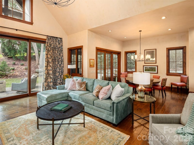 575 Walnut Valley Pw, Arden, NC 28704