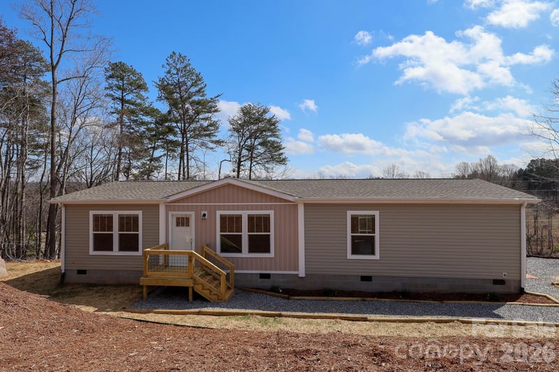 90 Cascades Dr, Nebo, NC 28761