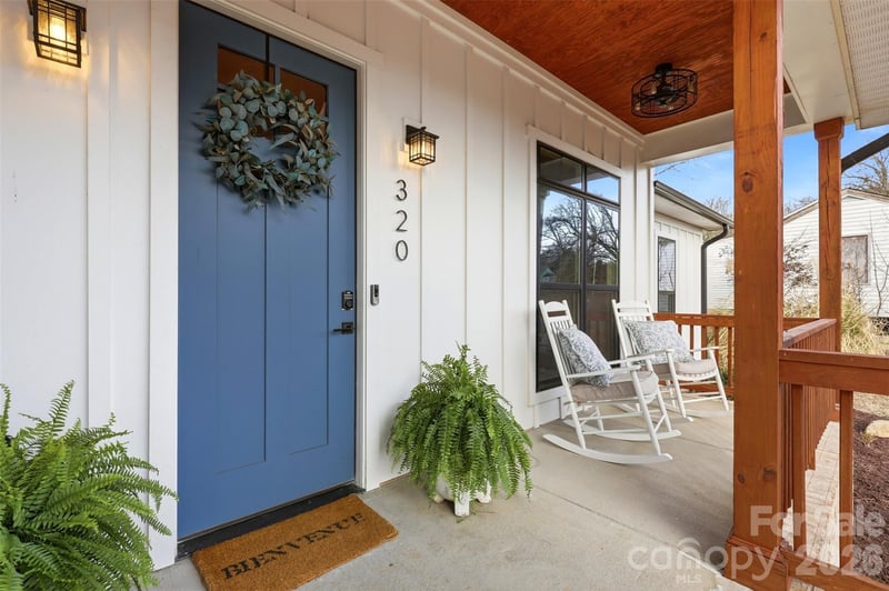 320 Elm St, Belmont, NC 28012