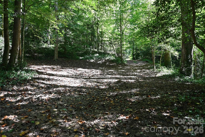 4559 1st St, Hickory, NC 28601