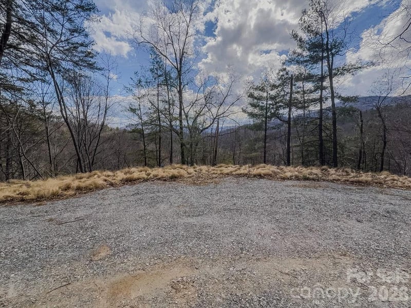 175 Broken Bow Rd, Waynesville, NC 28785