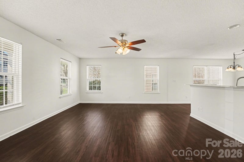 183 Everett Park Dr, Mooresville, NC 28115